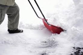 福井県の便利屋BLACK EAGLE 雪かき 除雪 雪おろし 季節のトラブル